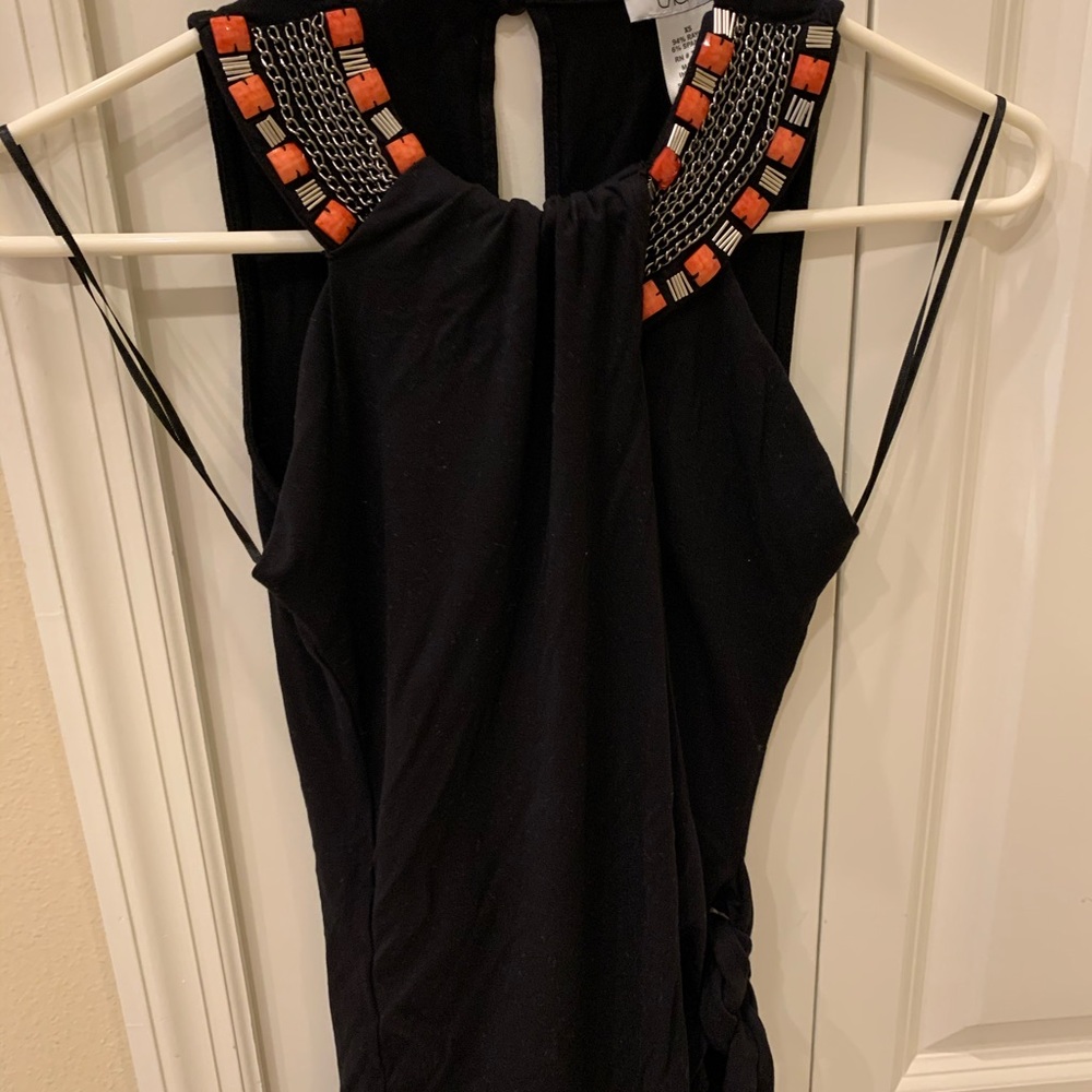 - Caché xs black embellished rayón top